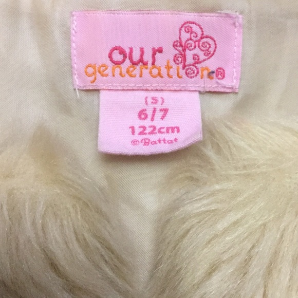 ⭐️ “OUR GENERATION” ⭐️ WINTER FAUX FUR VEST ⭐️ - Picture 3 of 3